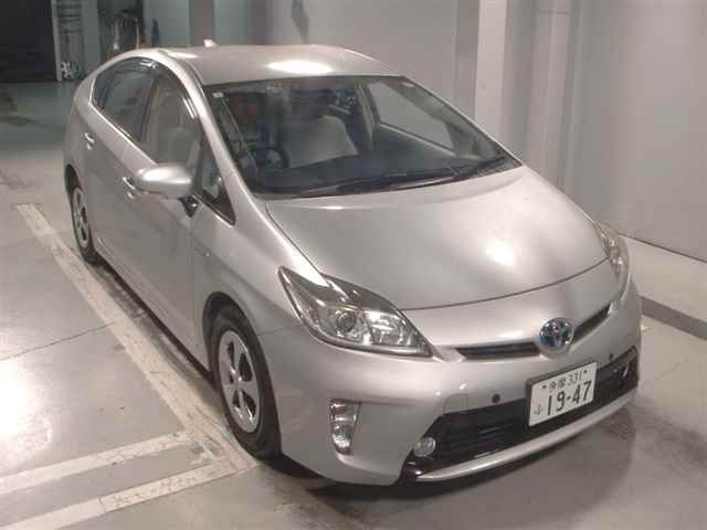 TOYOTA PRIUS 2014