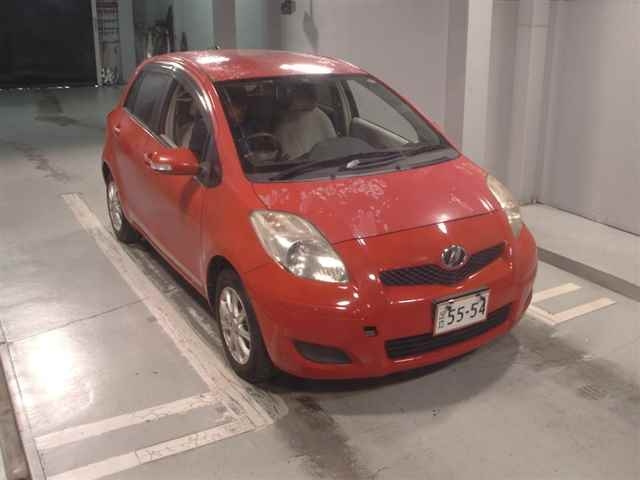 TOYOTA VITZ 2010