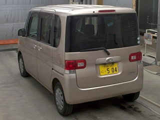 DAIHATSU TANTO 2009