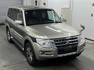 MITSUBISHI PAJERO 2017
