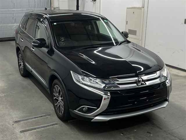 MITSUBISHI OUTLANDER 2016