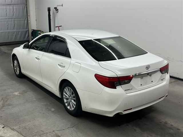 TOYOTA MARK X 2015