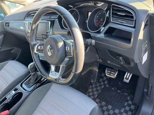 VOLKSWAGEN GOLF TOURAN 2017