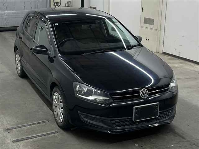 VOLKSWAGEN POLO 2013