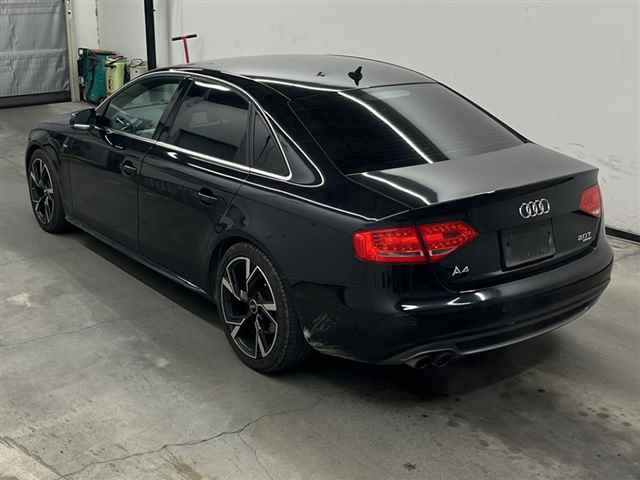 AUDI A4 2010