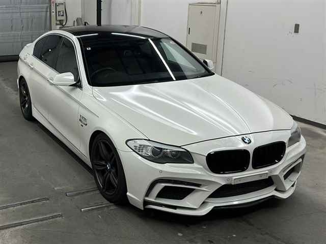 BMW 5 SERIES 2012