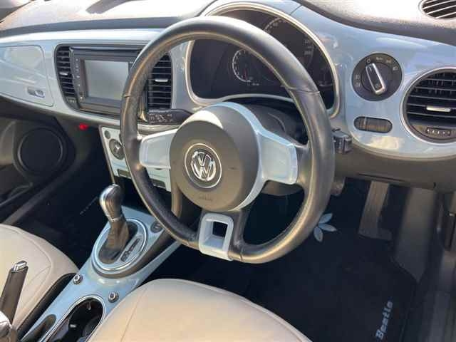 VOLKSWAGEN THE BEETLE 2013