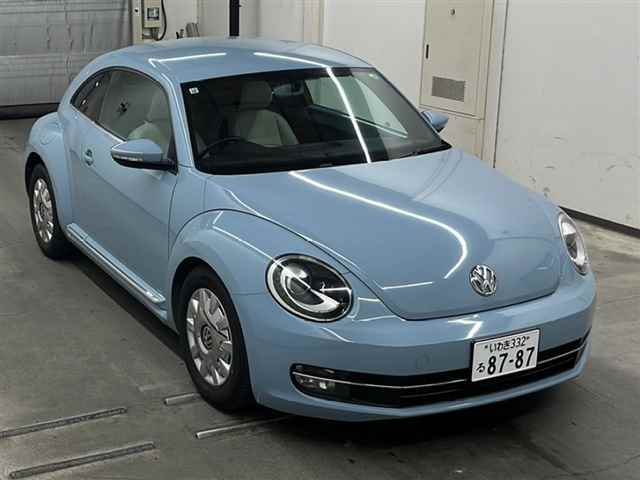 VOLKSWAGEN THE BEETLE 2013