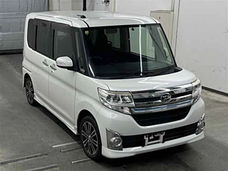 DAIHATSU TANTO 2014