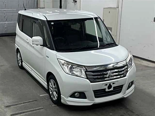 MITSUBISHI DELICA D2 2017