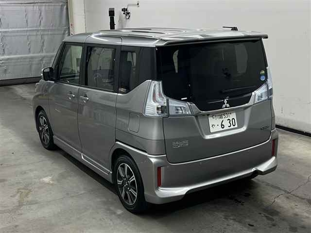 MITSUBISHI DELICA D2 2020