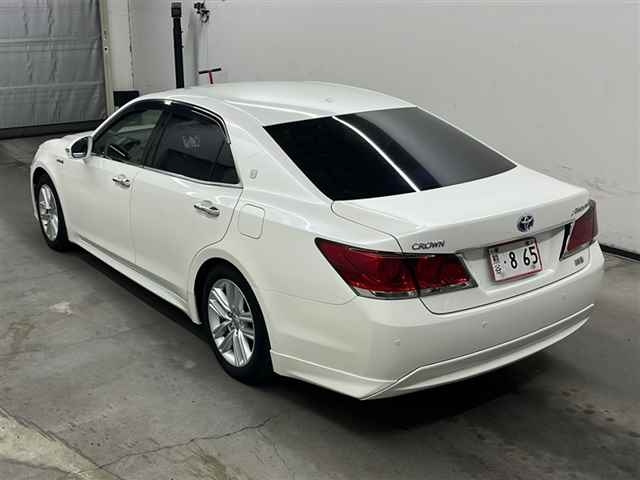 TOYOTA CROWN 2013