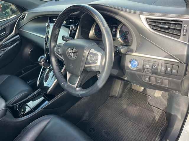 TOYOTA HARRIER 2018