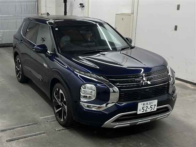 MITSUBISHI OUTLANDER PHEV 2024