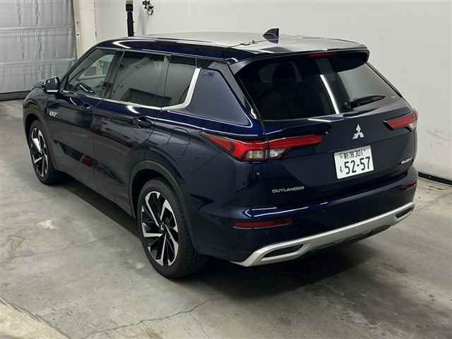 MITSUBISHI OUTLANDER PHEV 2024