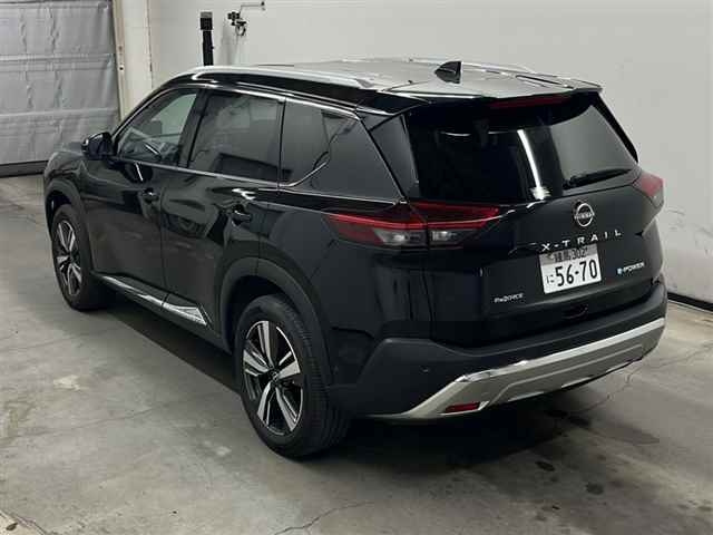 NISSAN X-TRAIL 2024