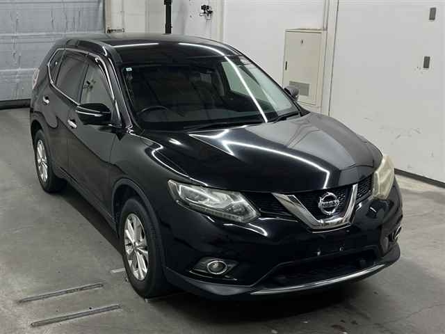 NISSAN X-TRAIL 2015