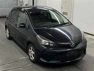 TOYOTA VITZ 2015