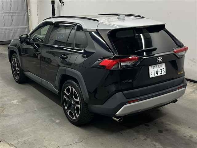 TOYOTA RAV4 2019