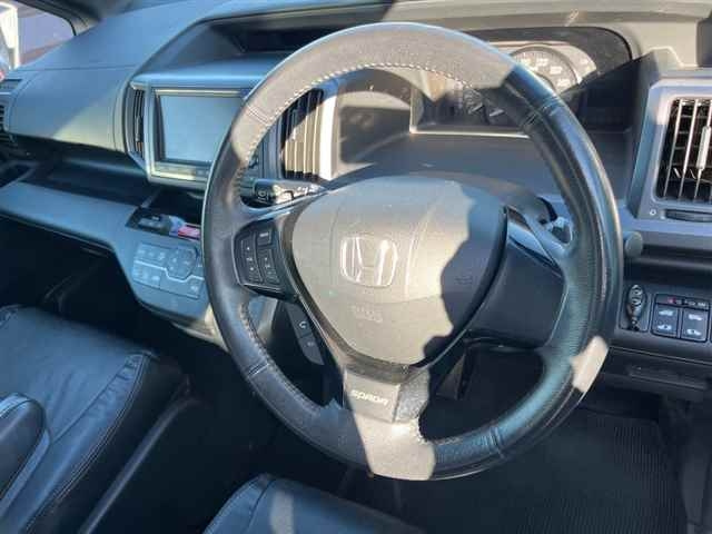 HONDA STEP WAGON 2011