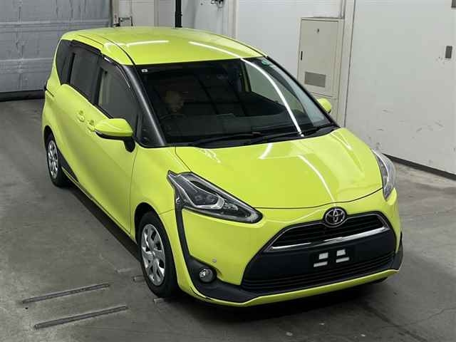 TOYOTA SIENTA 2017