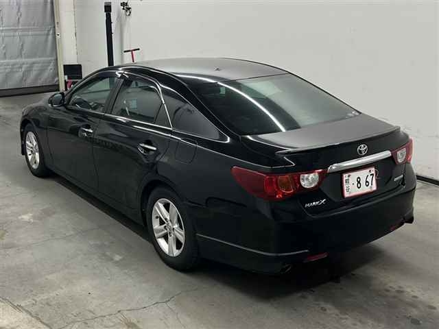 TOYOTA MARK X 2010