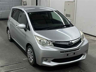 SUBARU TREZIA 2012