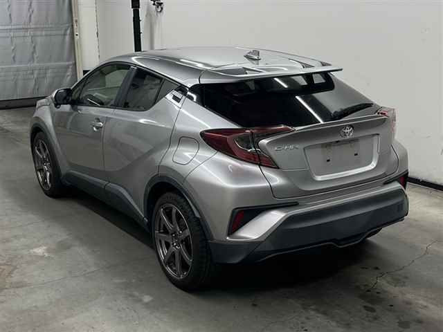 TOYOTA C-HR 2018