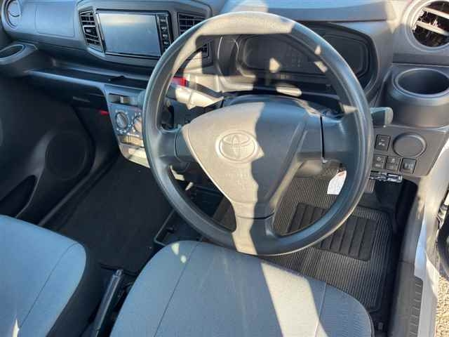 TOYOTA PIXIS EPOCH 2018