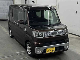 DAIHATSU WAKE 2015