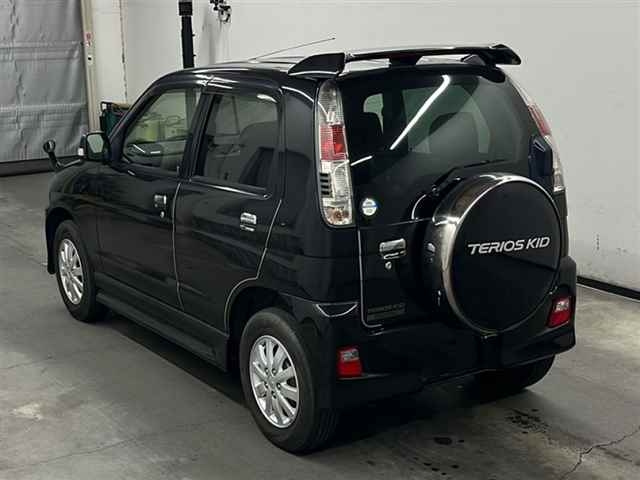 DAIHATSU TERIOS KID 2012