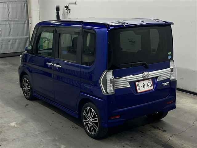 DAIHATSU TANTO 2018