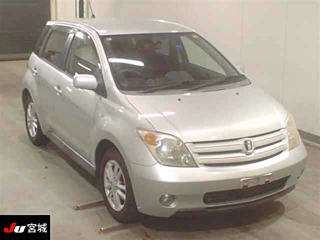 TOYOTA IST 2002