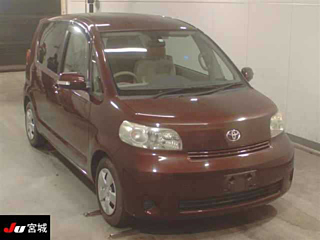 TOYOTA PORTE 2010