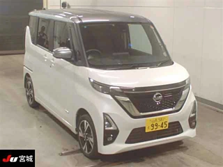 NISSAN ROOX 2023