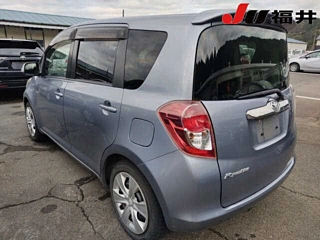 TOYOTA RACTIS 2010