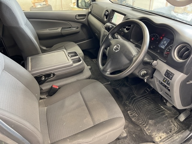 NISSAN CARAVAN VAN 2020