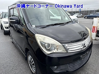 MITSUBISHI DELICA D2 2011
