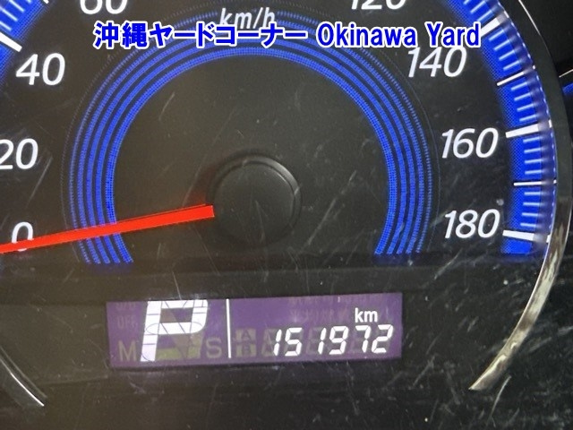 MITSUBISHI DELICA D2 2011