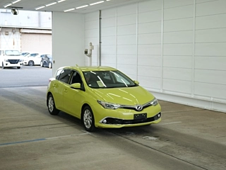TOYOTA AURIS 2015