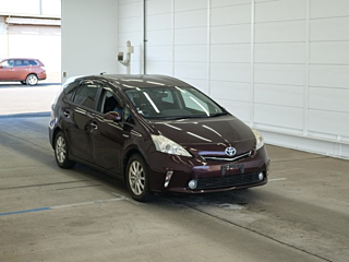 TOYOTA PRIUS ALPHA 2014