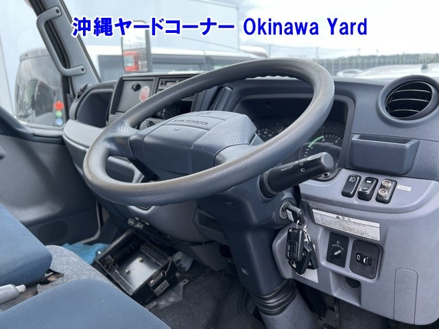 MITSUBISHI CANTER 2012