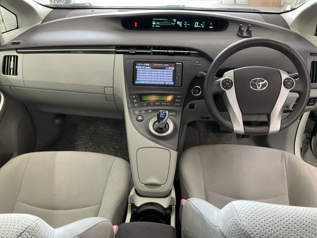 TOYOTA PRIUS 2010