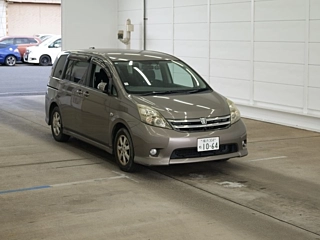 TOYOTA ISIS 2009