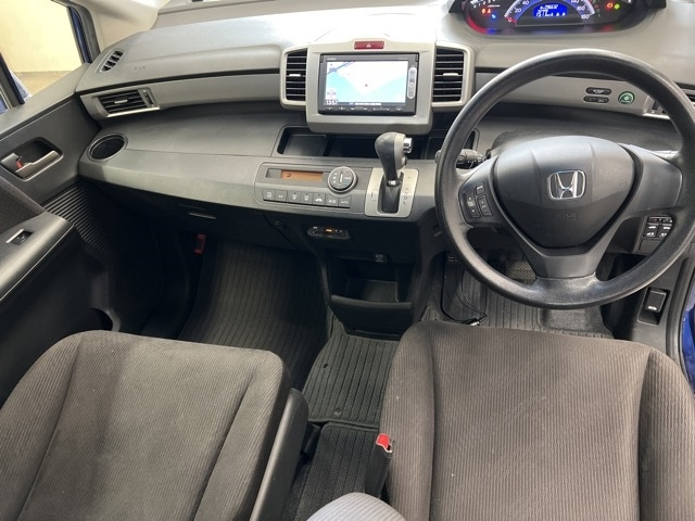 HONDA FREED 2013