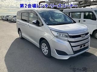 TOYOTA NOAH 2020