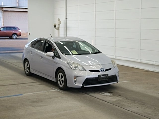 TOYOTA PRIUS 2012