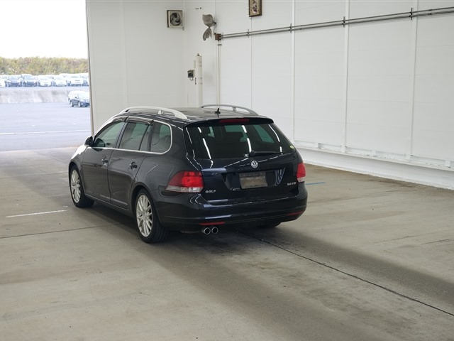 VOLKSWAGEN GOLF VARIANT 2011