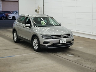 VOLKSWAGEN TIGUAN 2019