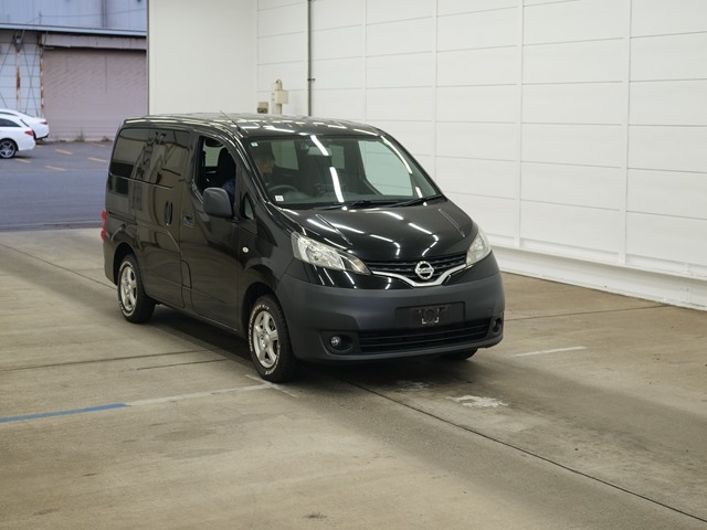 NISSAN NV200 2012